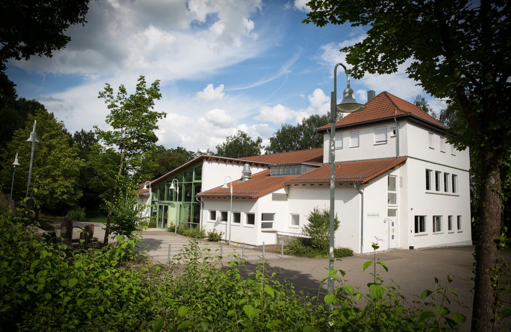 Aussenansicht Gemeindehalle